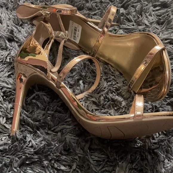 Brand new Fioni bronze heel shoes. - Picture 3 of 3